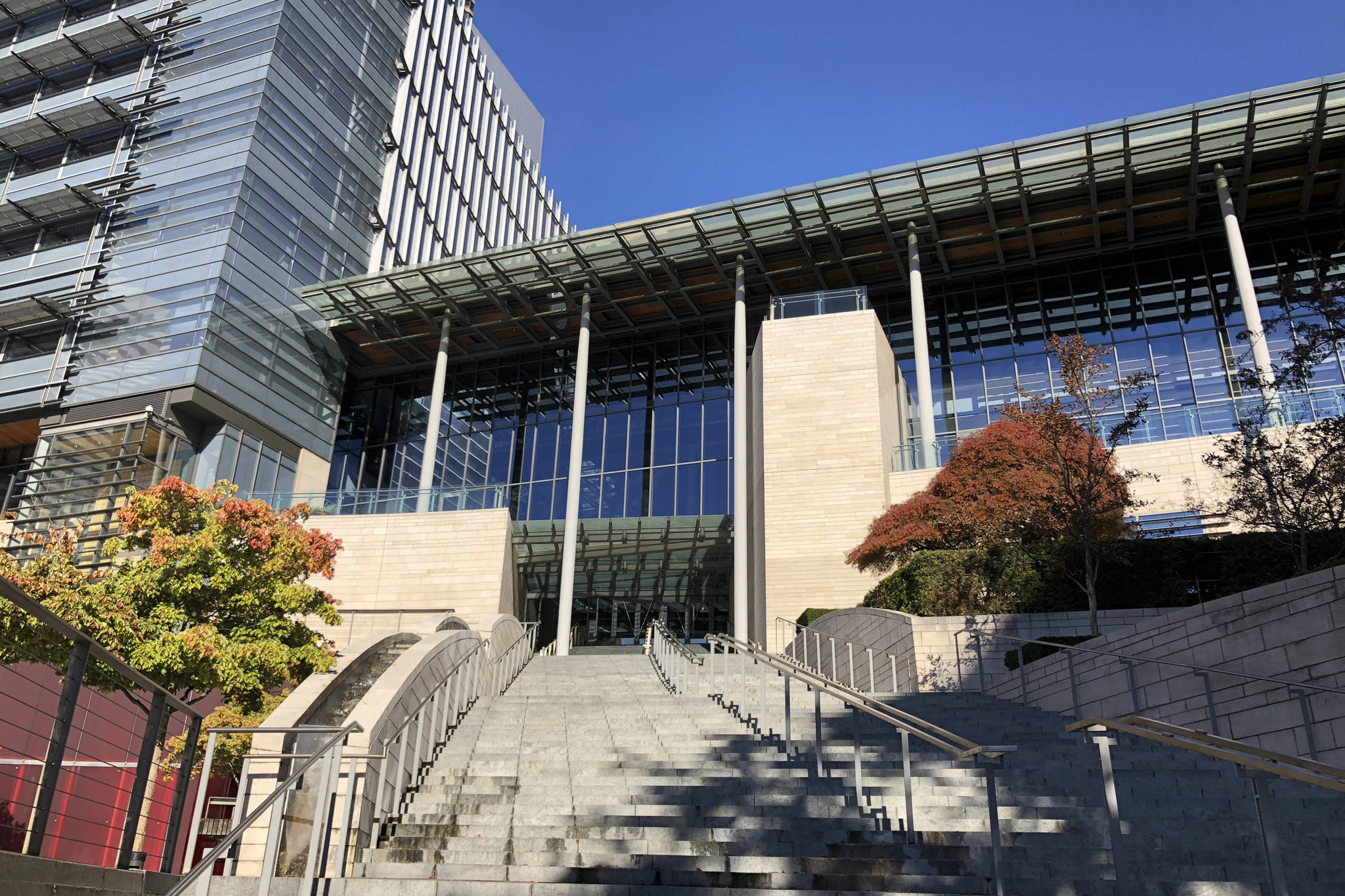 The Seattle City Council voted in favor of the police union’s contract. Photo by Melissa Hellmann